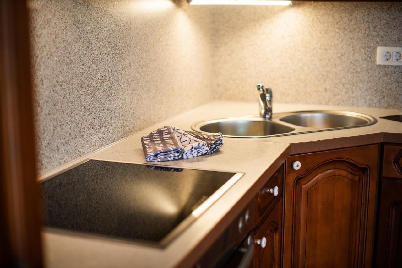 Holiday Home With Hot Tub And Sauna Sabina Rovte Zewnętrze zdjęcie