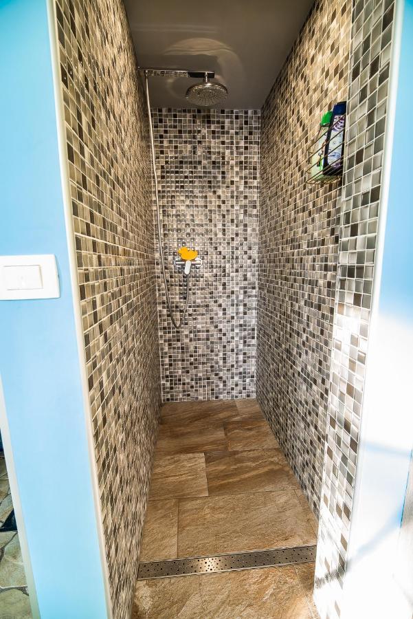 Holiday Home With Hot Tub And Sauna Sabina Rovte Zewnętrze zdjęcie