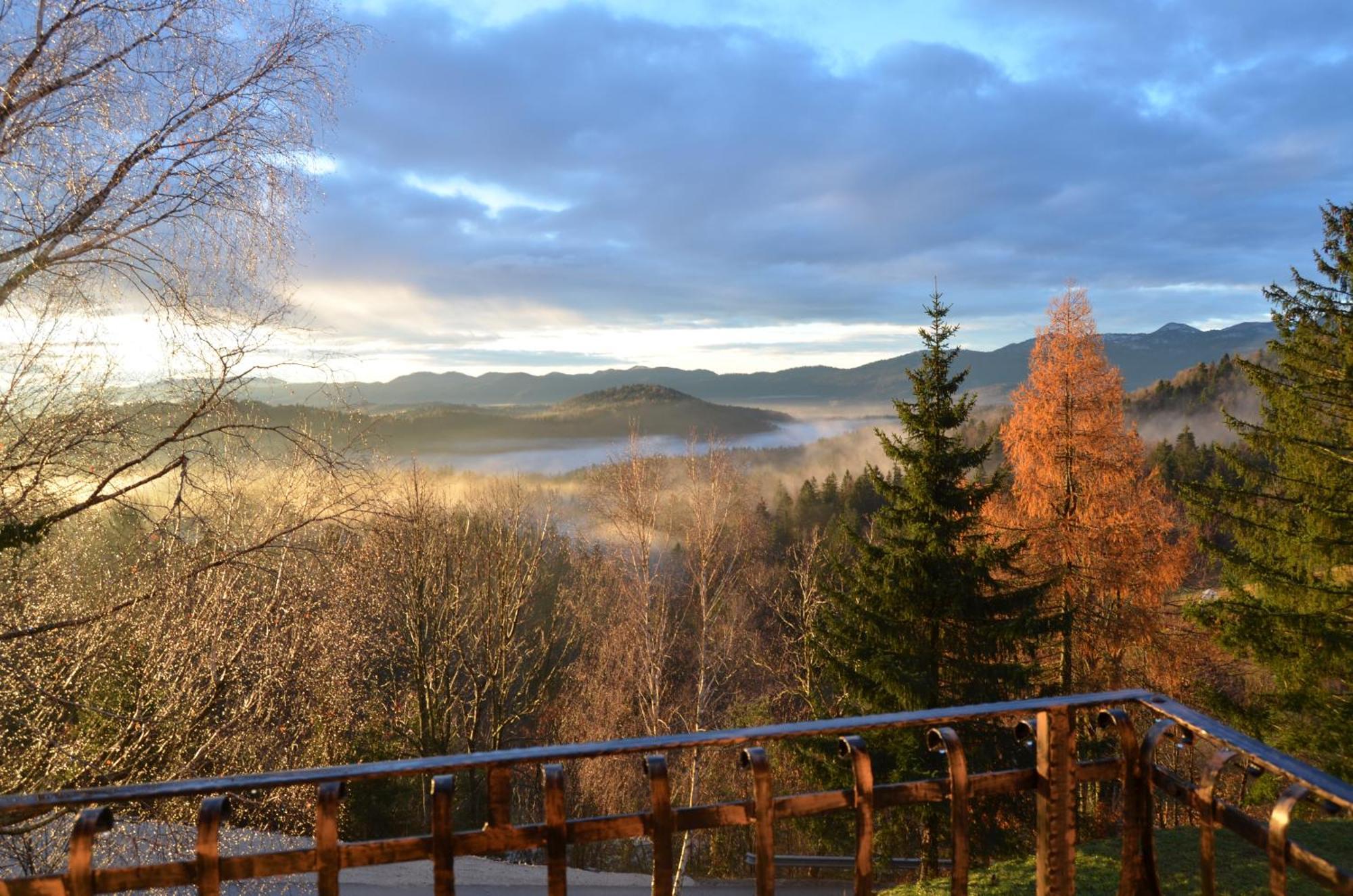 Holiday Home With Hot Tub And Sauna Sabina Rovte Zewnętrze zdjęcie