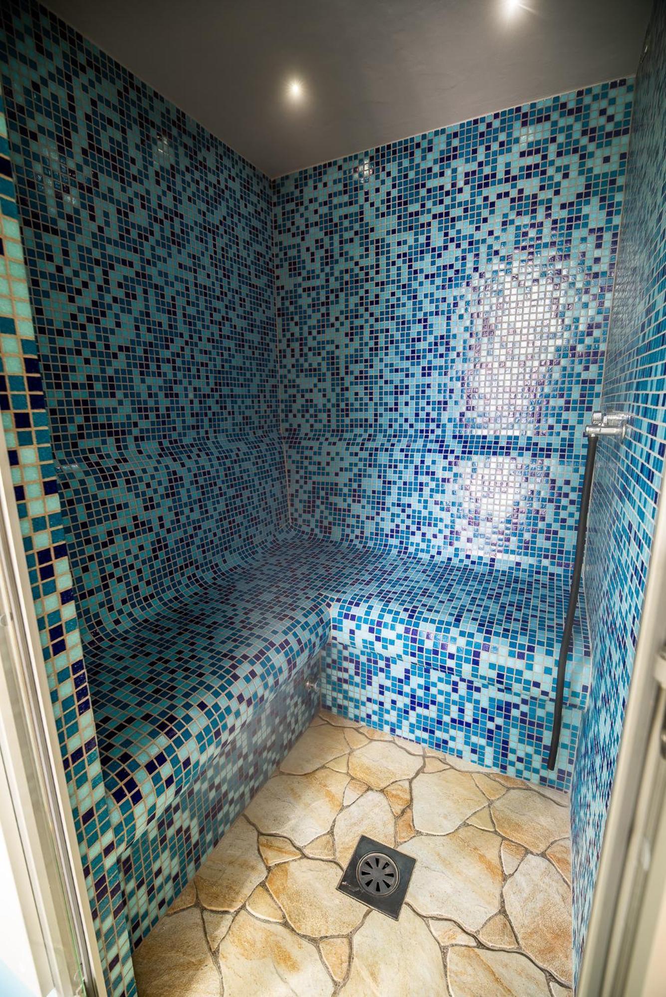 Holiday Home With Hot Tub And Sauna Sabina Rovte Zewnętrze zdjęcie