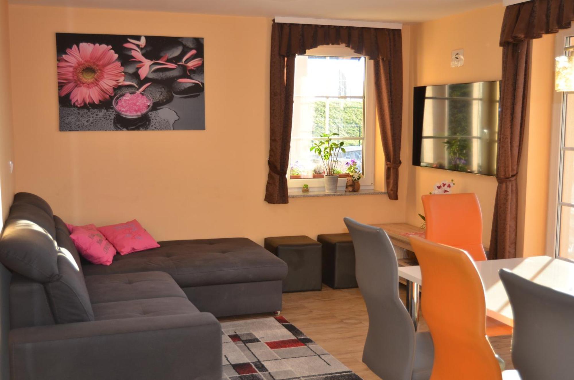 Holiday Home With Hot Tub And Sauna Sabina Rovte Zewnętrze zdjęcie